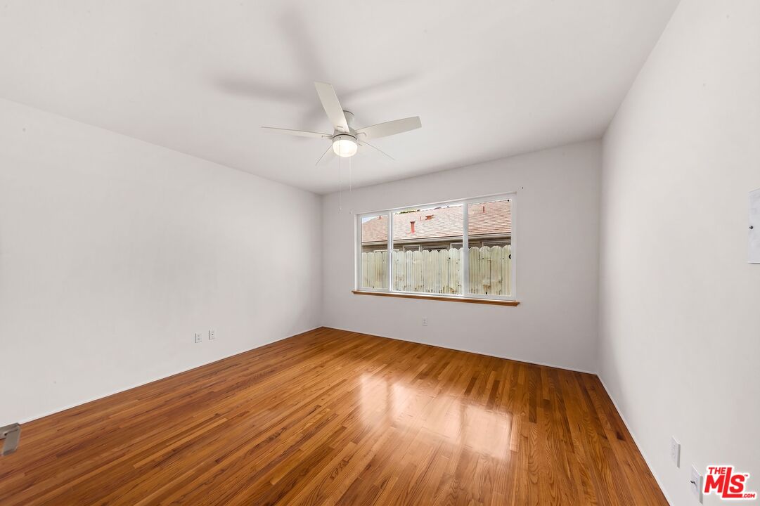 913 20th St Unit: 1