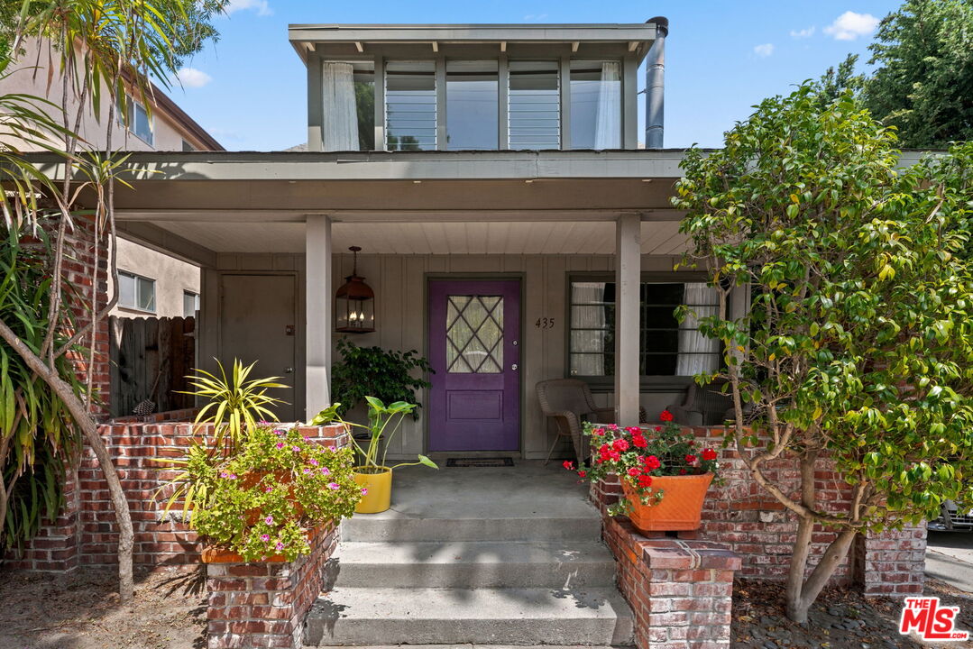 435 Raymond Ave