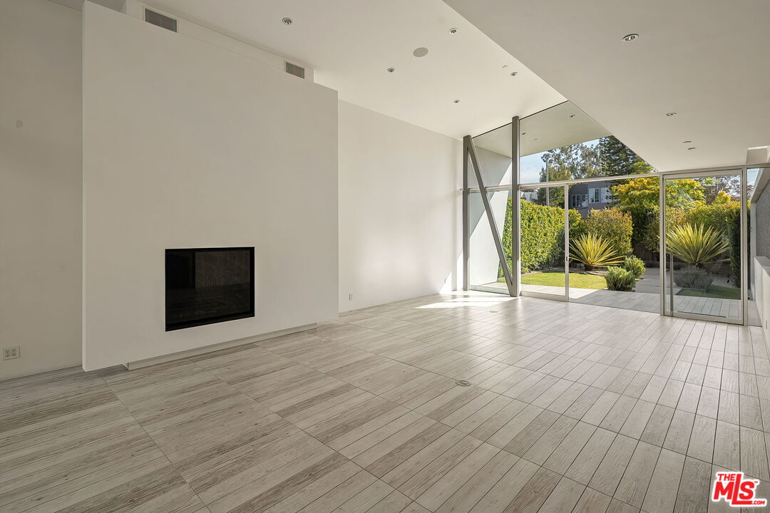 3646 Inglewood Blvd