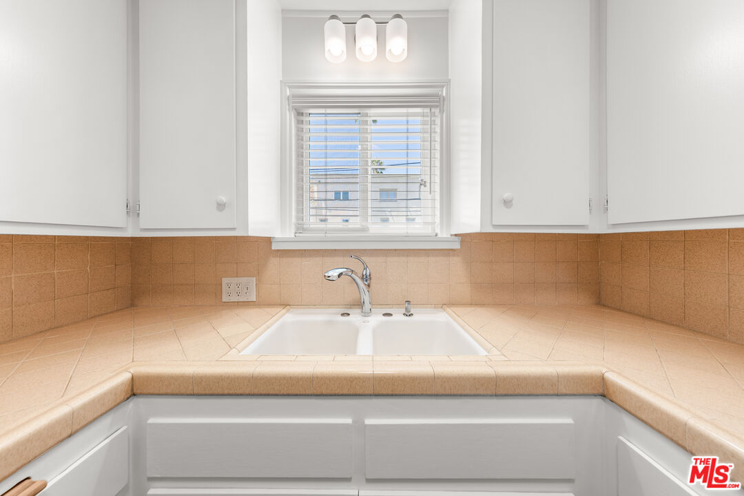 913 20th St Unit: 7