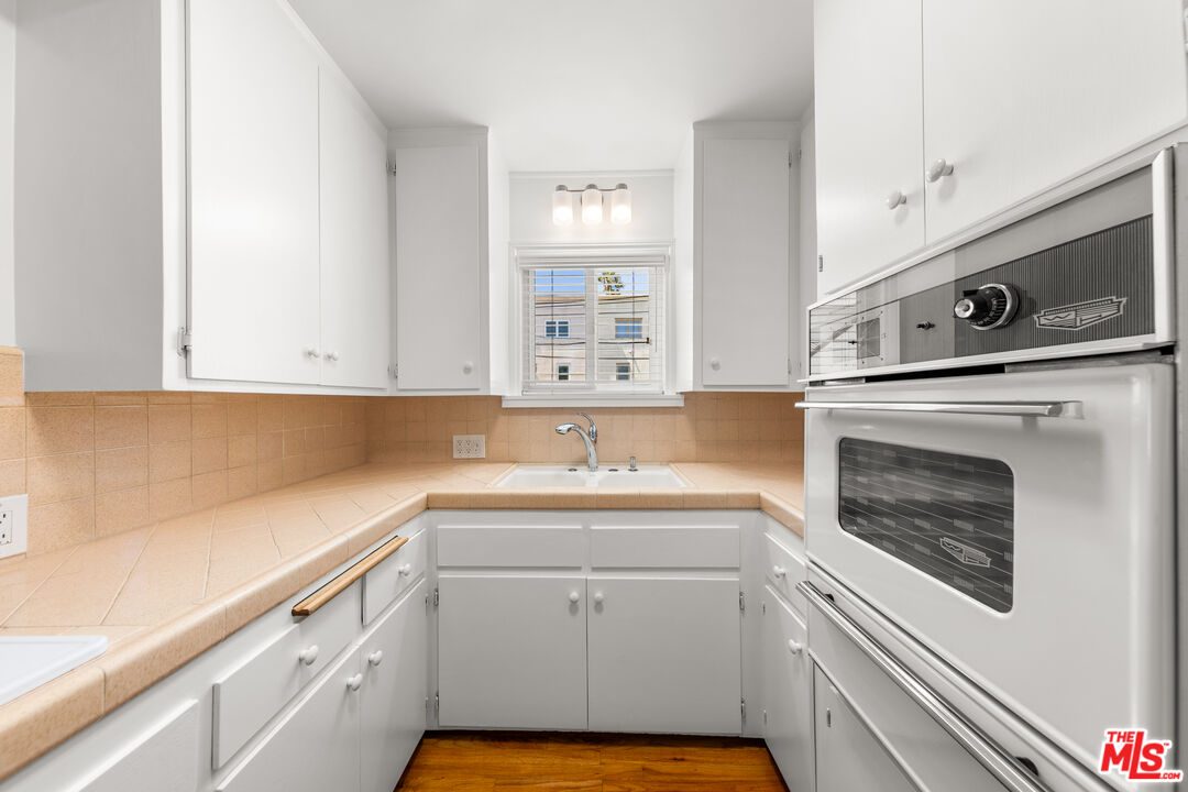 913 20th St Unit: 7