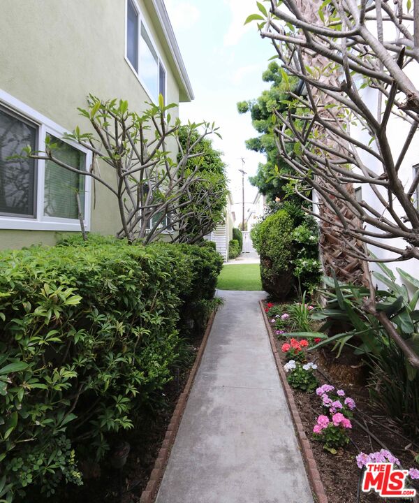 1536 Harvard St Unit: 6