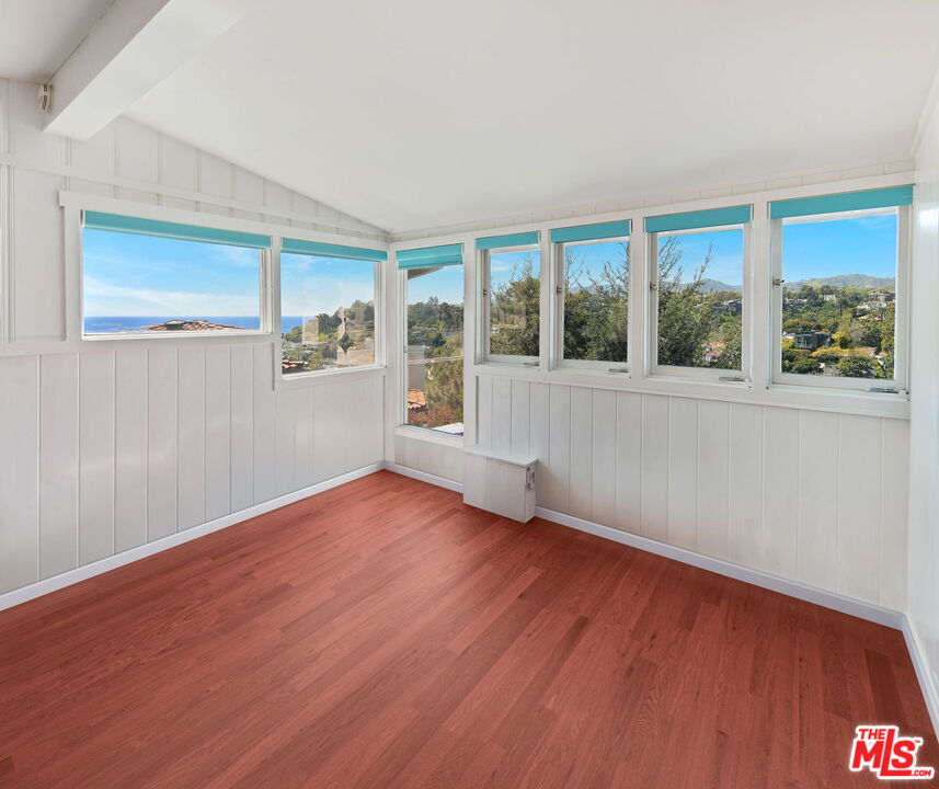 339 Adelaide Dr