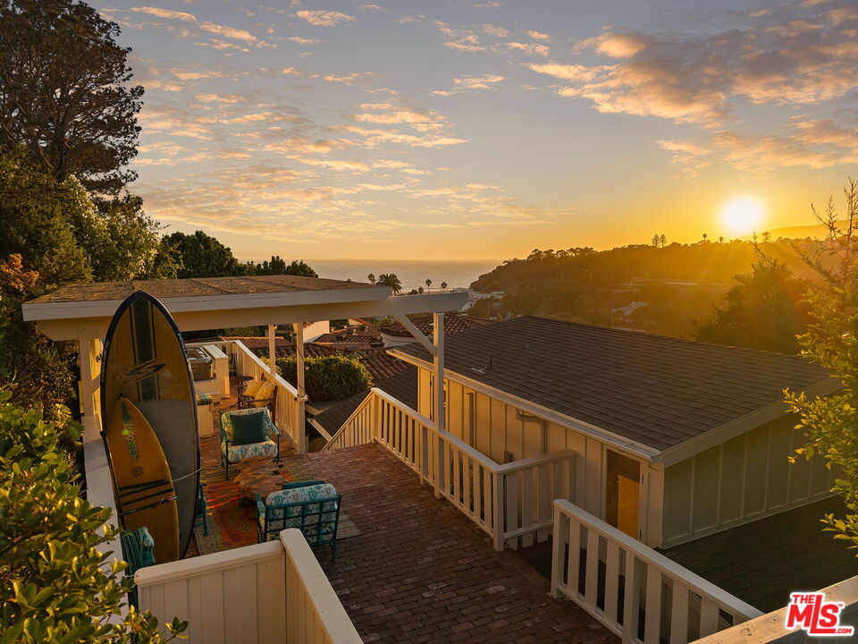 339 Adelaide Dr