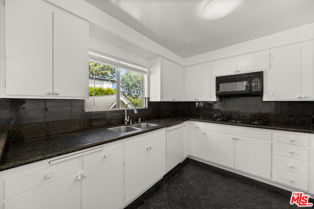 1010 21st St Unit: 1