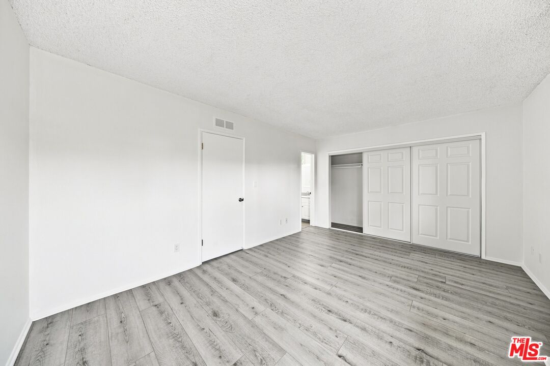 1246 Euclid St Unit: 6