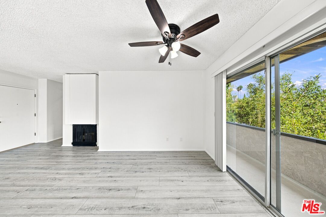 1246 Euclid St Unit: 6