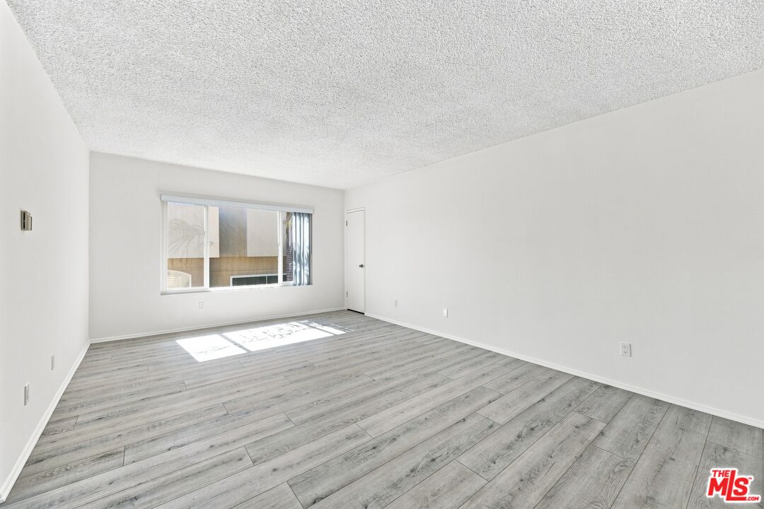1246 Euclid St Unit: 6