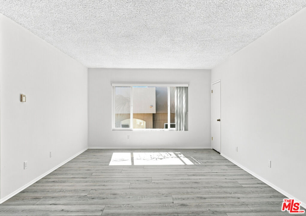 1246 Euclid St Unit: 6