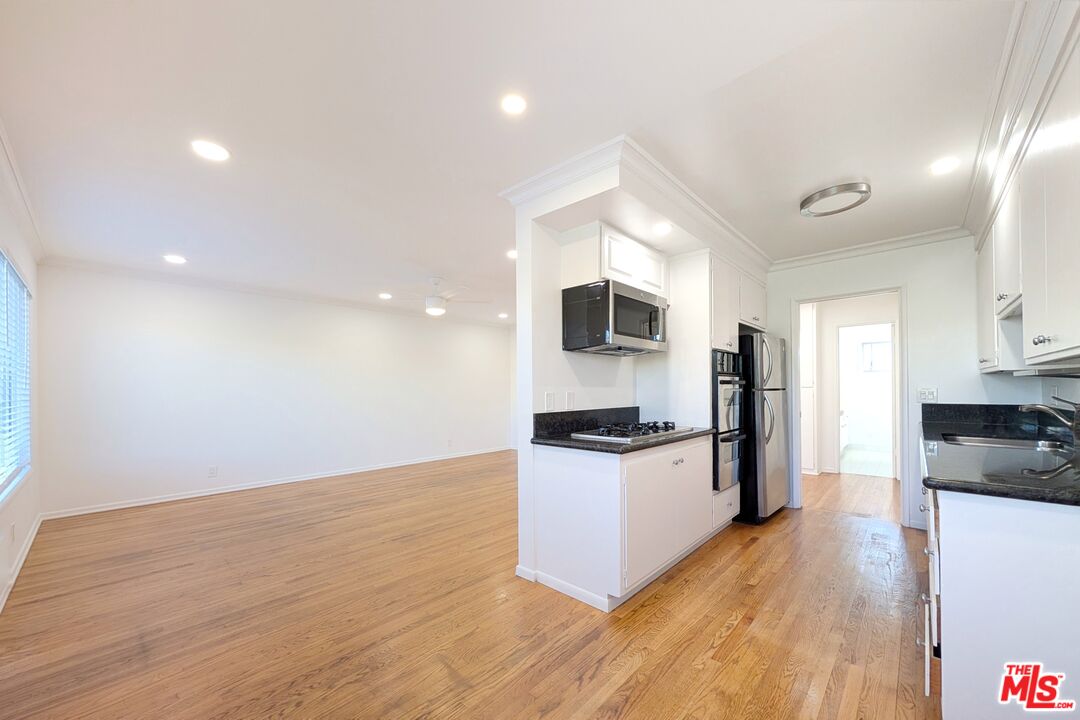 224 Bicknell Ave Unit: C