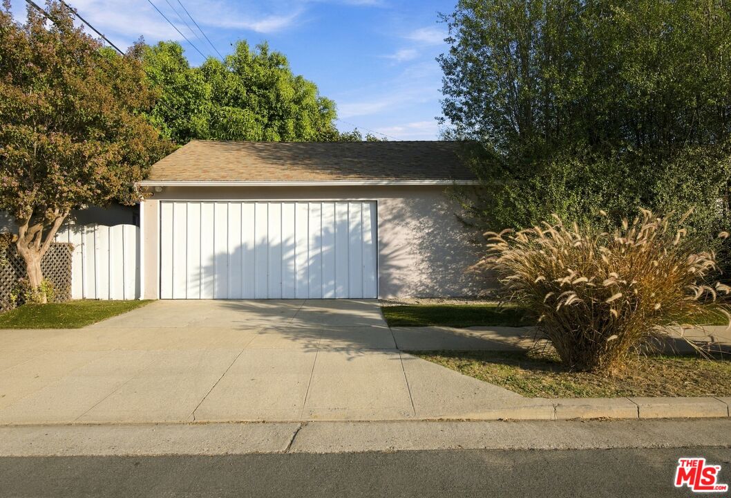 12222 Tennessee Ave