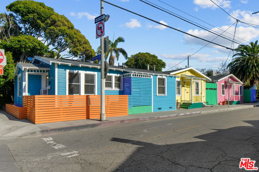 402 N Venice Blvd Unit: A