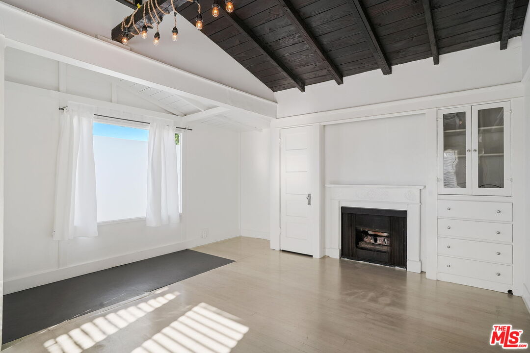 402 N Venice Blvd Unit: A