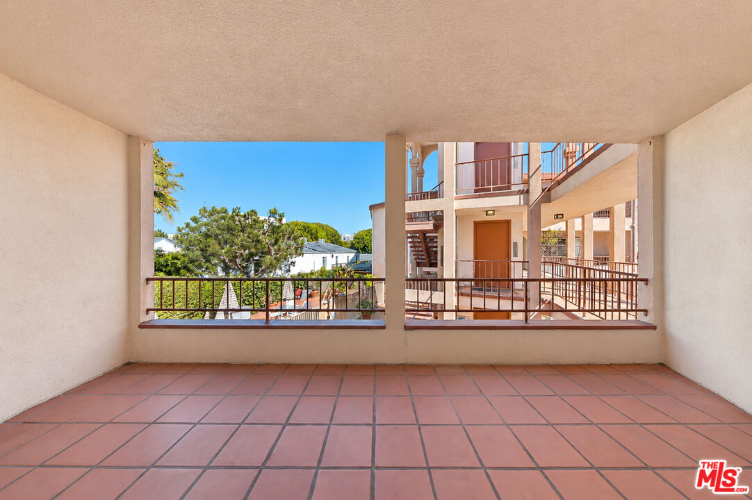2045 4th St Unit: 208B