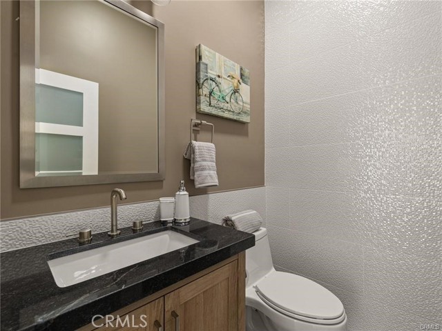9 Lantana PL
