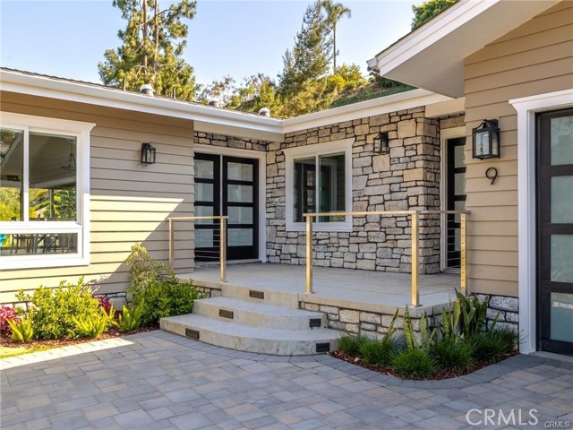 9 Lantana PL