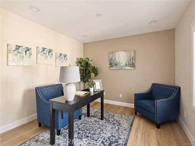 9 Lantana PL