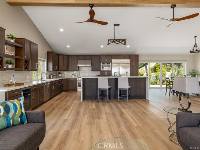 9 Lantana PL
