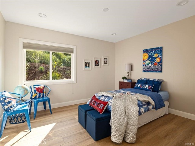 9 Lantana PL