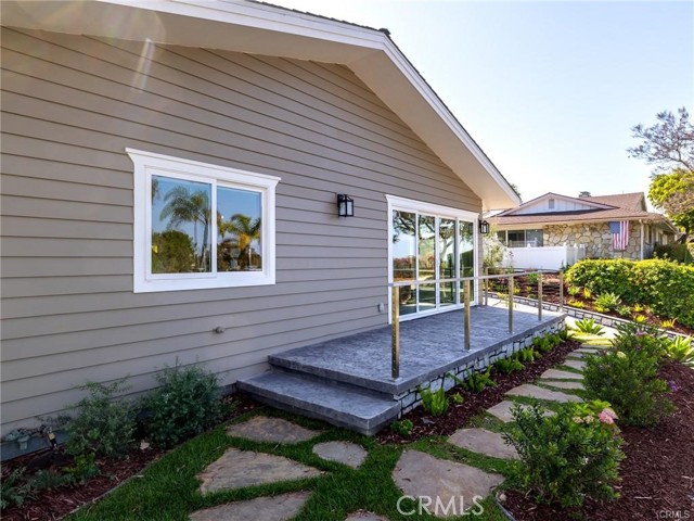 9 Lantana PL