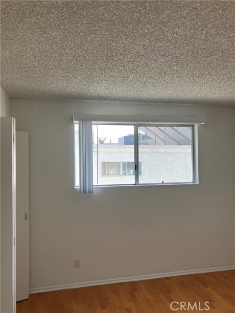 1033 3rd ST Unit: 211