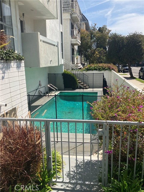 1033 3rd ST Unit: 211