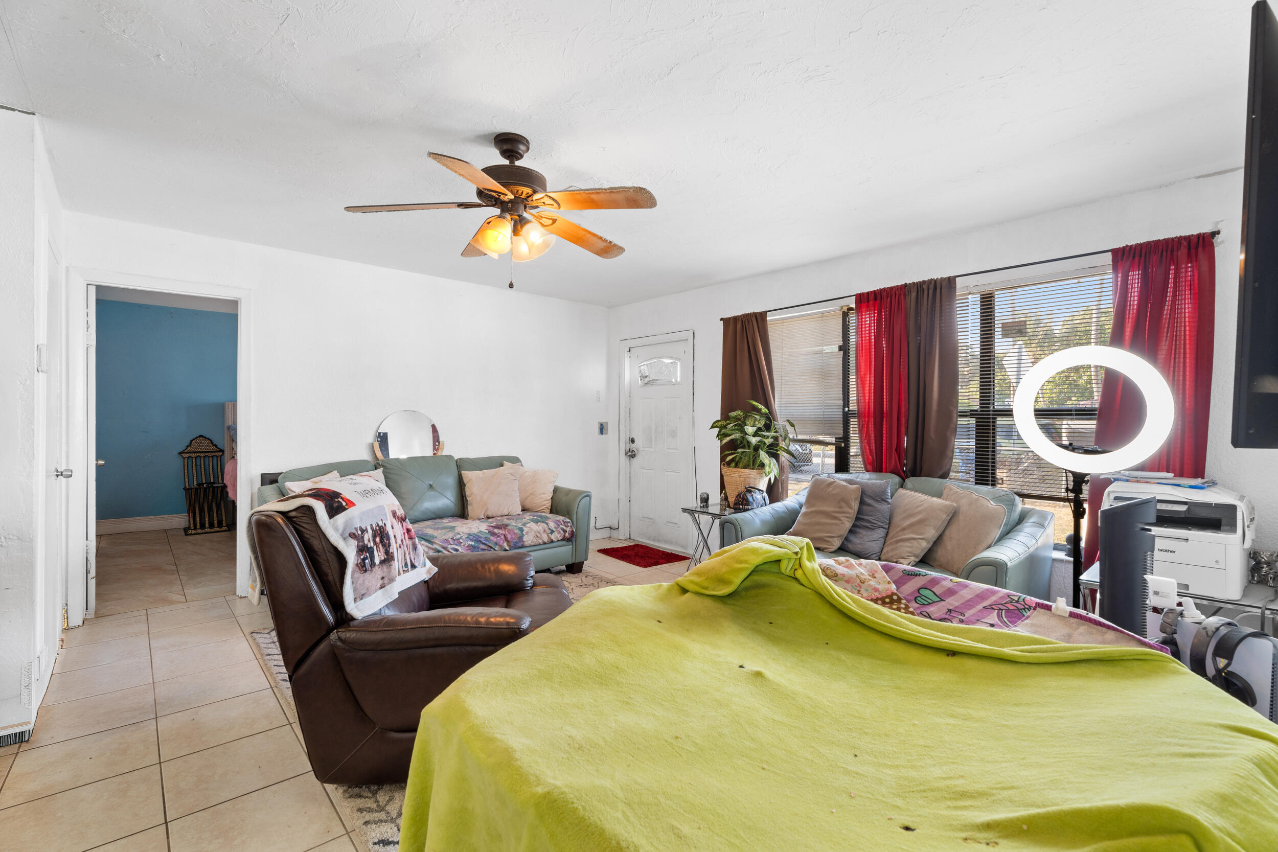 1449 W 35th Street