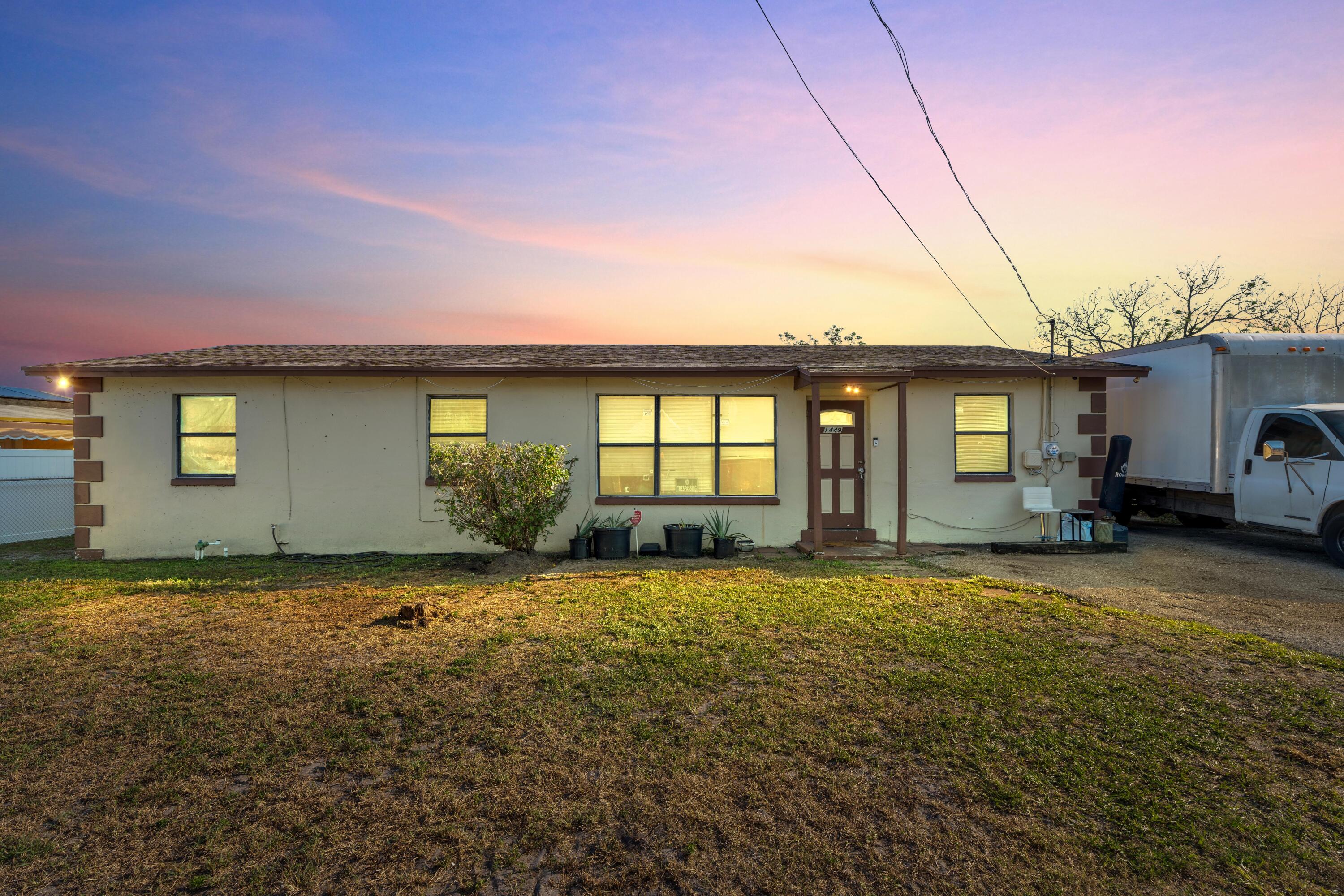 1449 W 35th Street