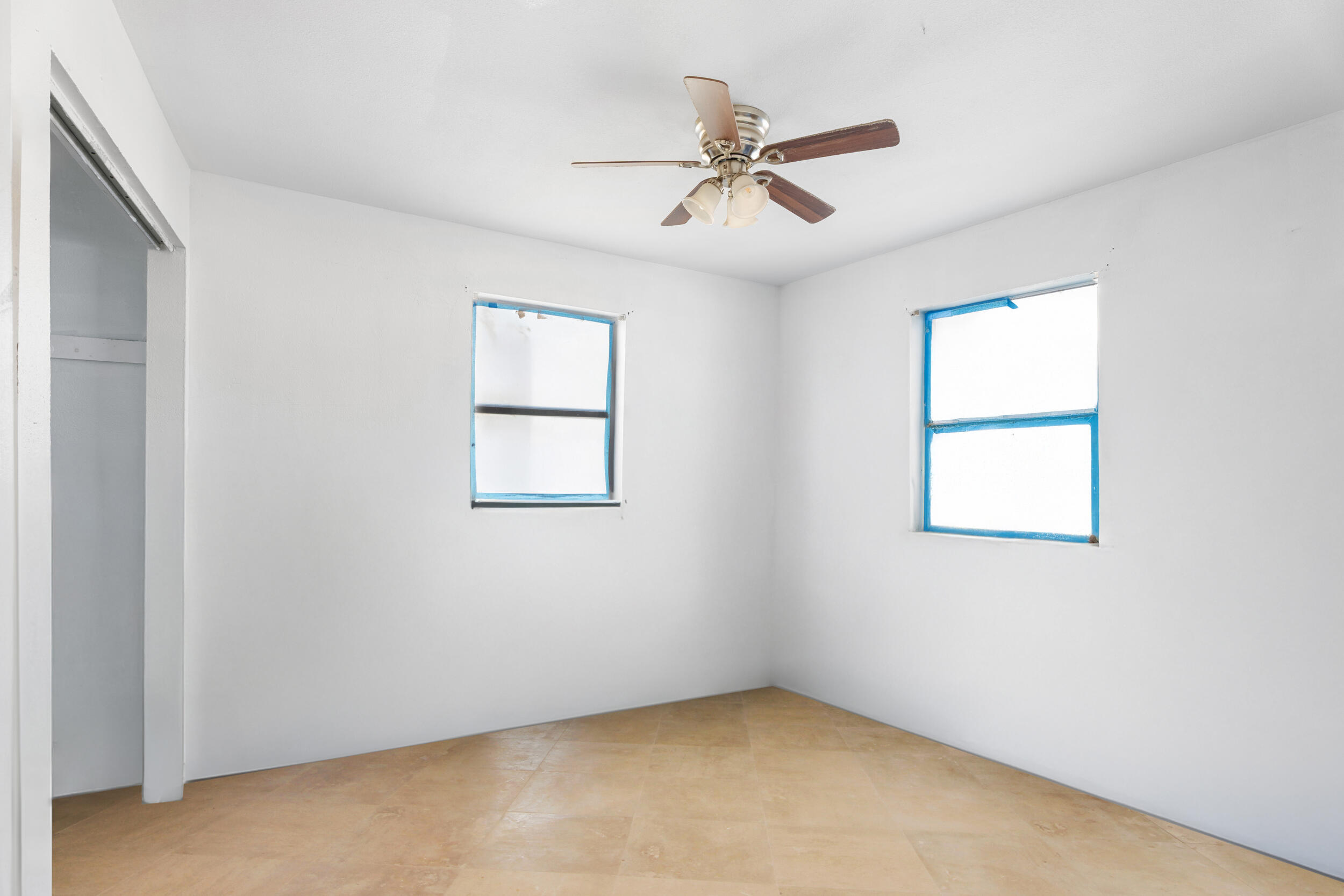 1449 W 35th Street