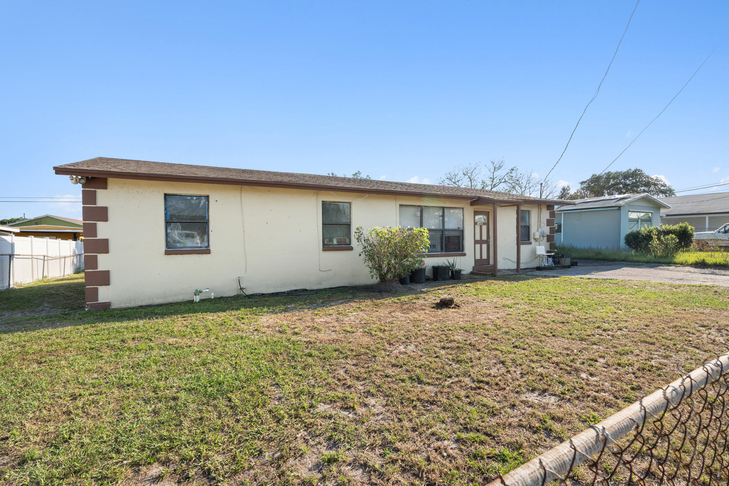 1449 W 35th Street