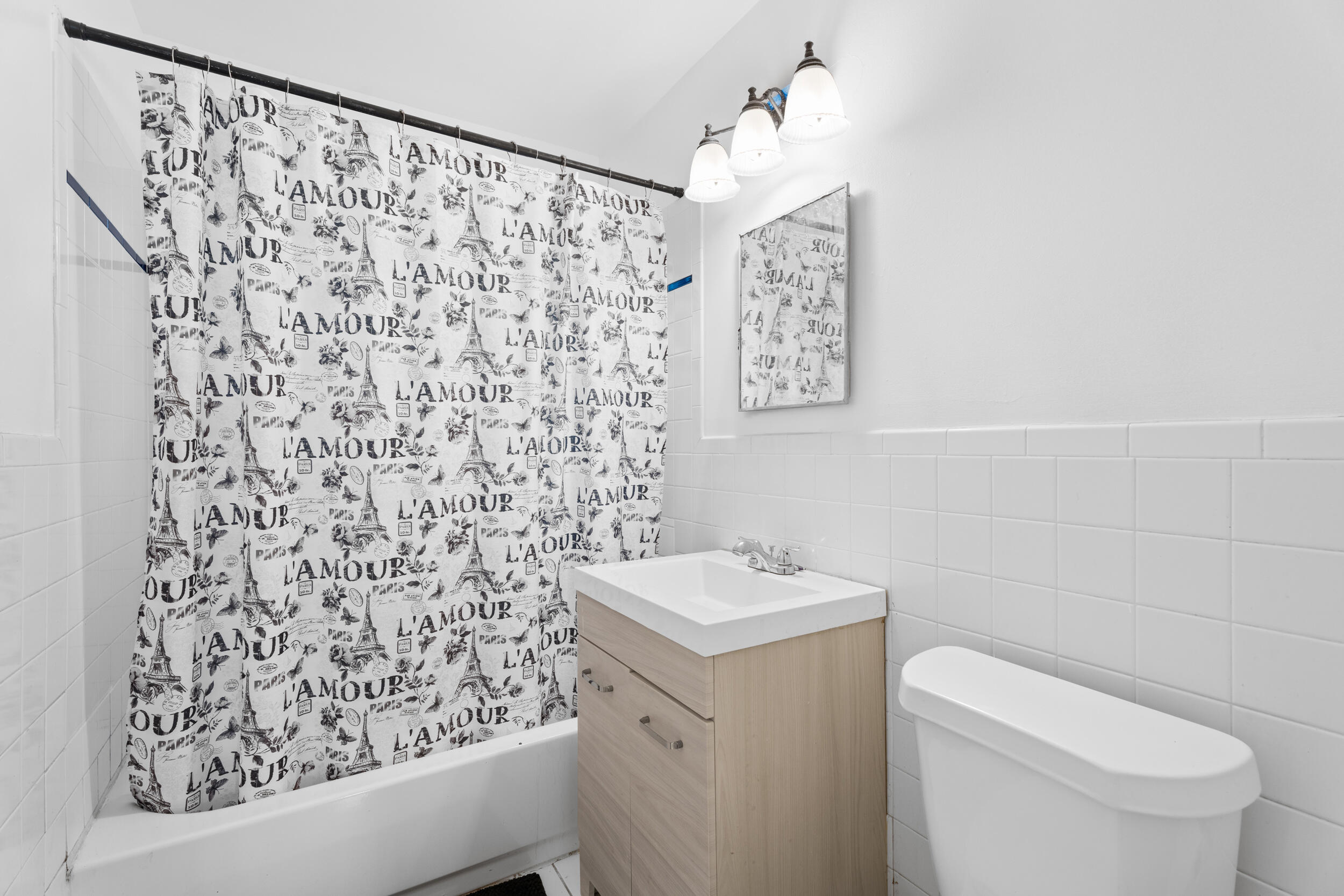 1449 W 35th Street