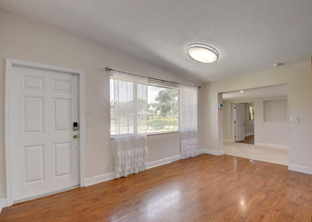 612 Hibiscus Drive