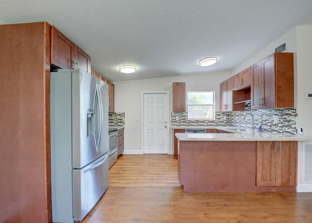 612 Hibiscus Drive