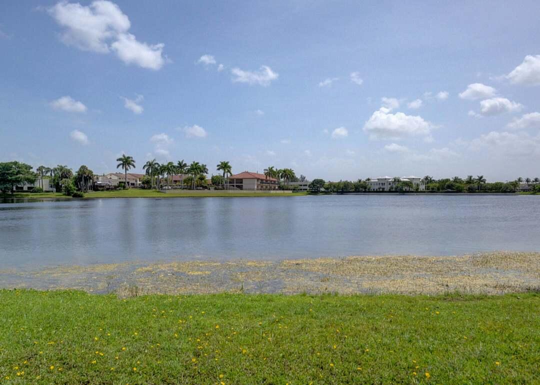 612 Hibiscus Drive