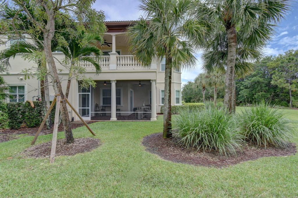 218 Tresana Boulevard 36