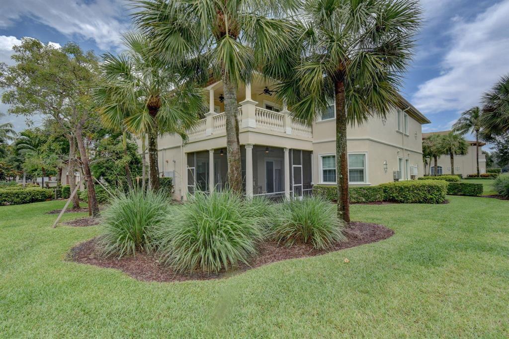 218 Tresana Boulevard 36