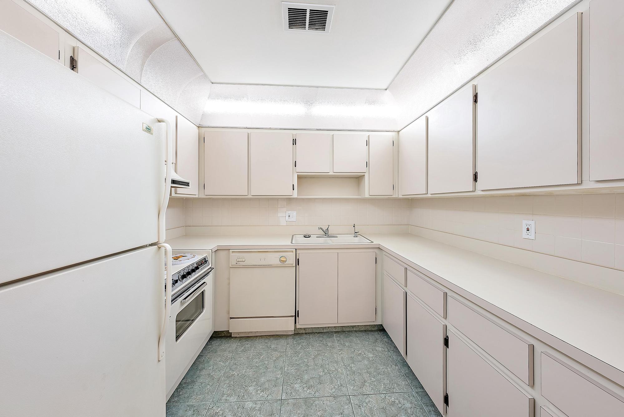 2638 E Gately Drive E 45