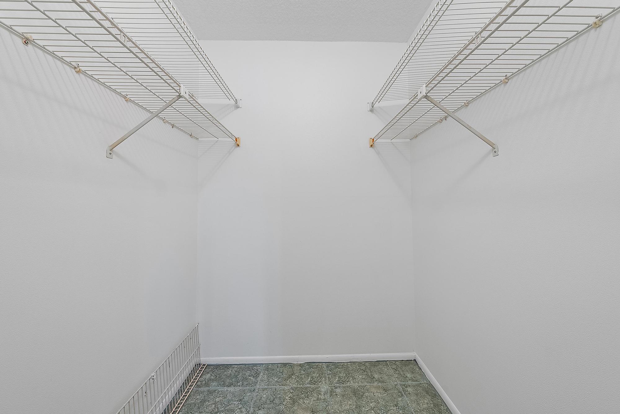 2638 E Gately Drive E 45