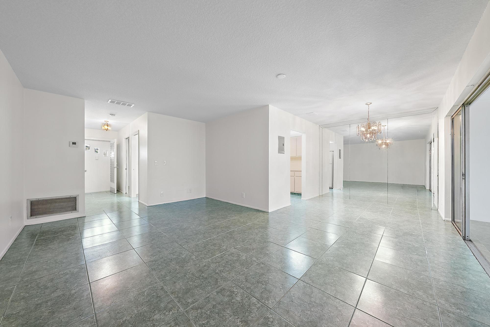 2638 E Gately Drive E 45