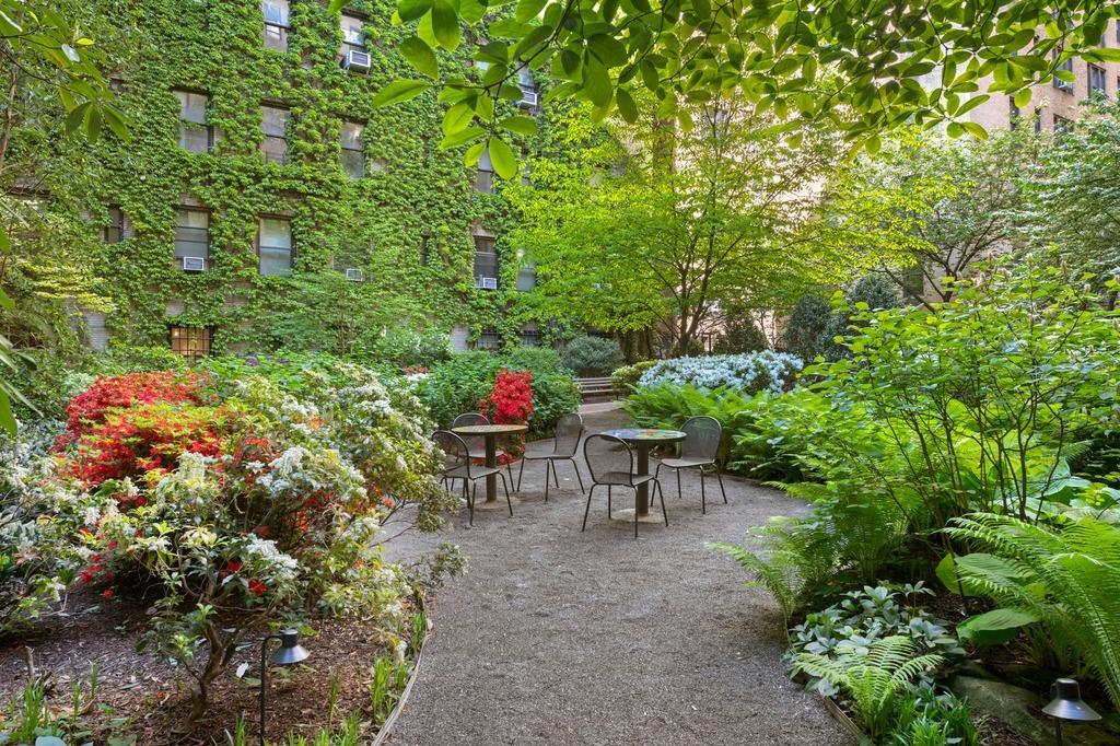 210 W 90th Street 10-J