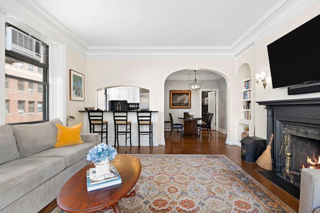 210 W 90th Street 10-J