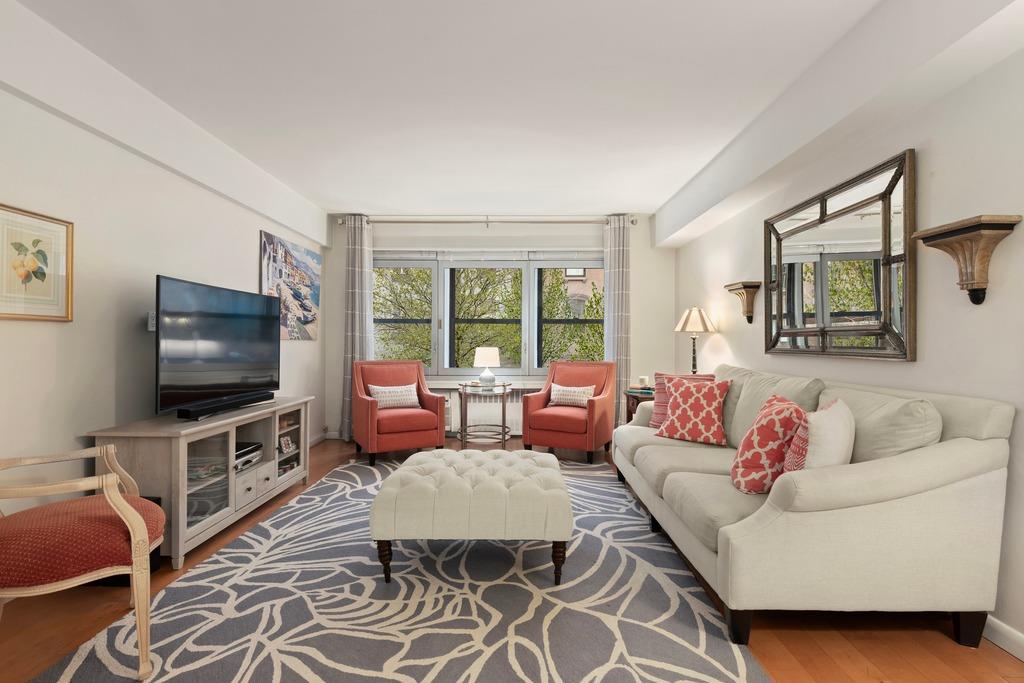 120 E 36th Street 4-E