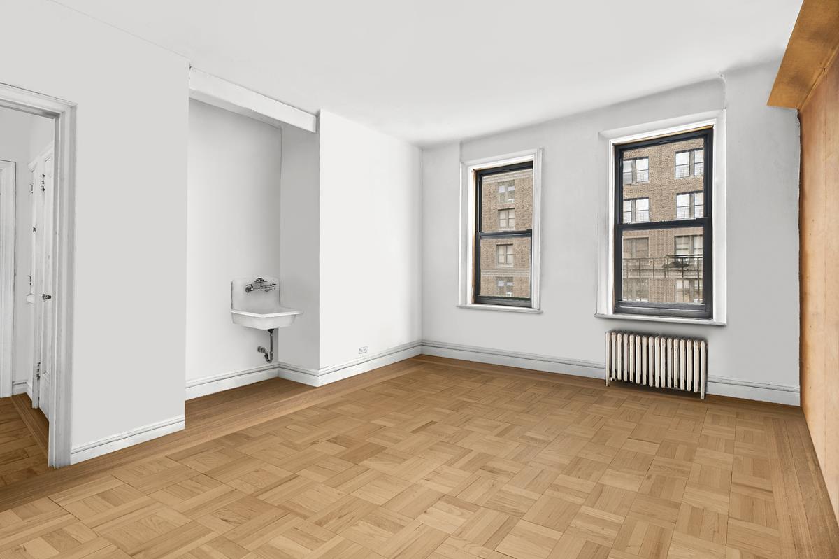 741 W End Avenue 4-B