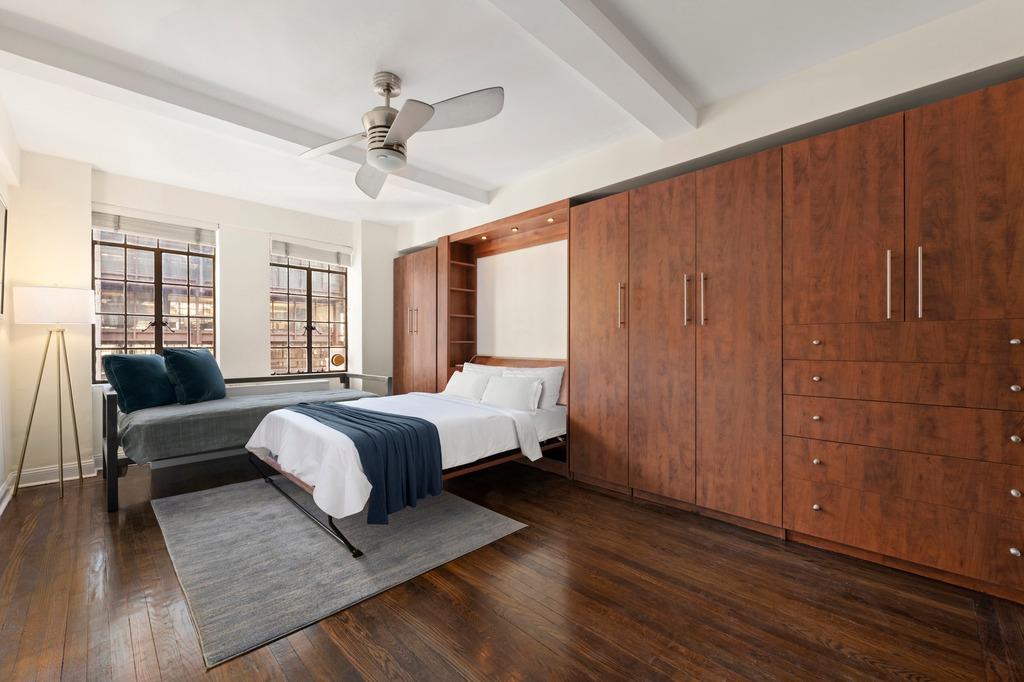 320 E 42nd Street 1308