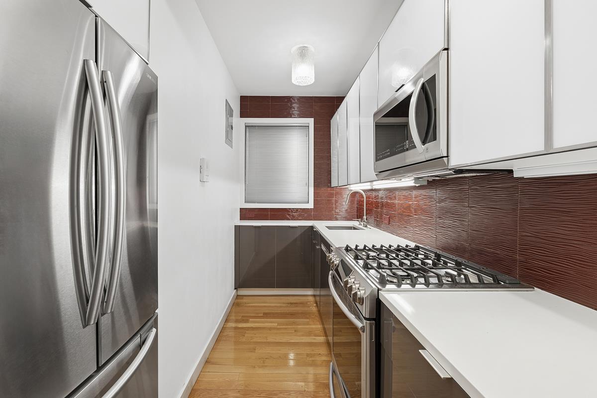 310 E 49th Street 4-D