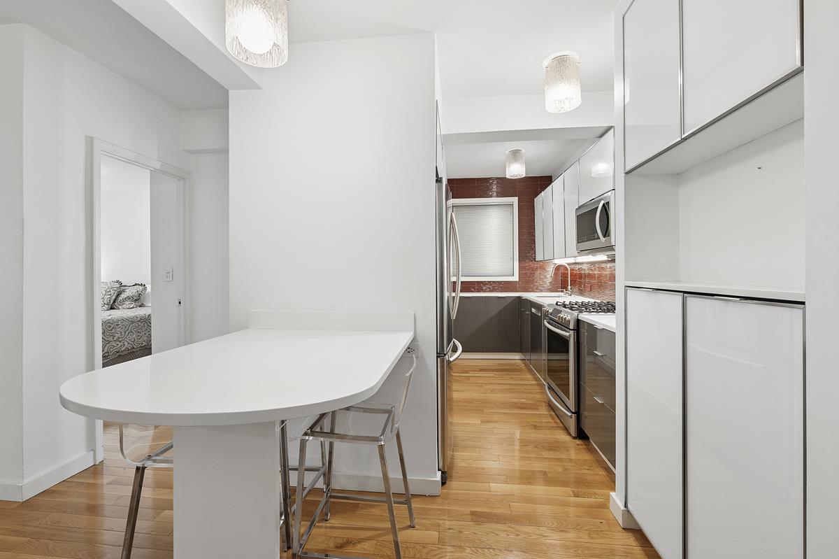 310 E 49th Street 4-D