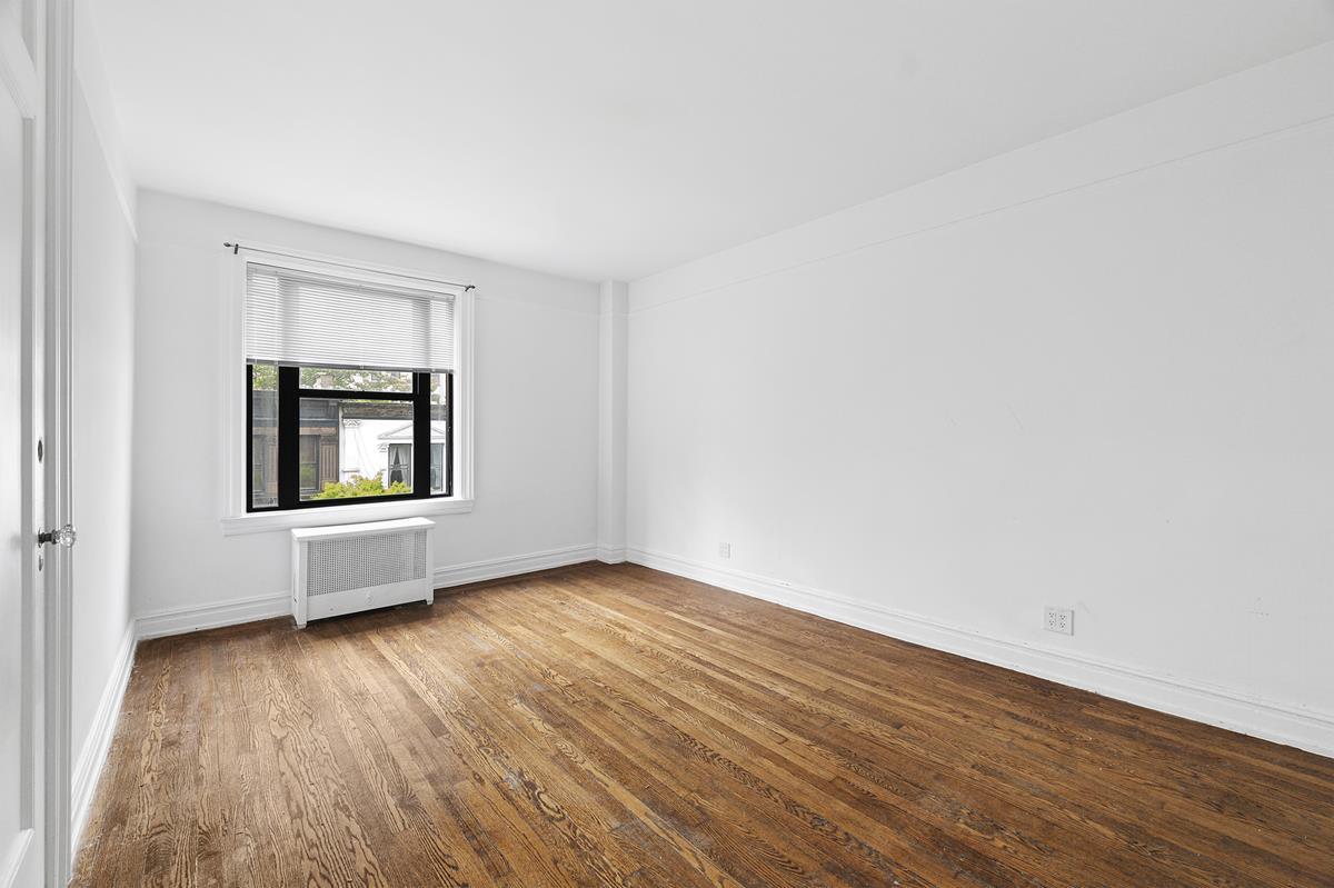 41 W 82nd Street 6-A