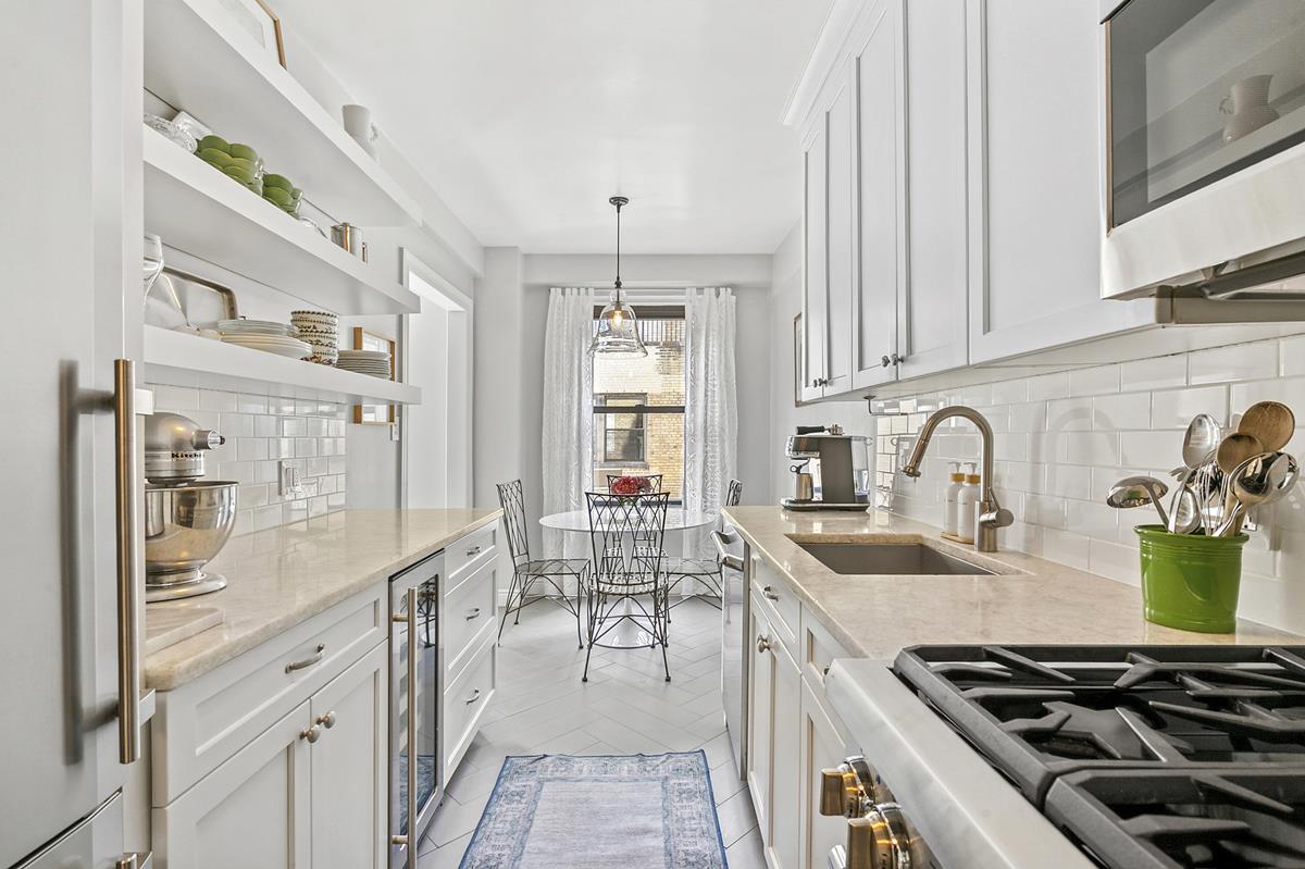 205 E 78th Street 20A
