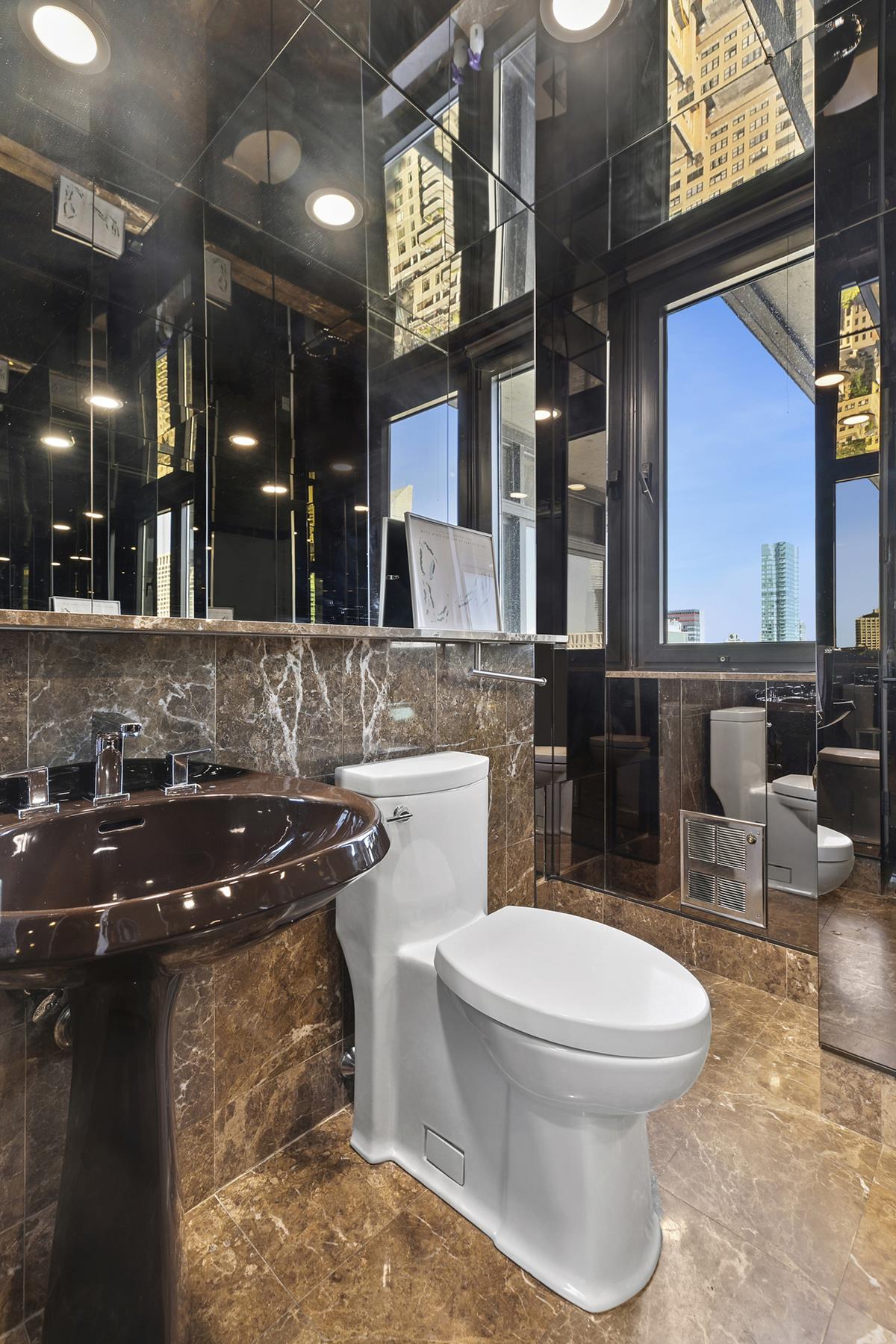 100 United Nations Plaza 39-E