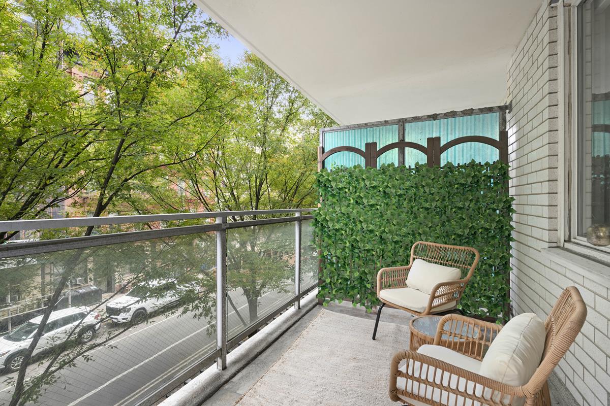 400 E 77th Street 3A